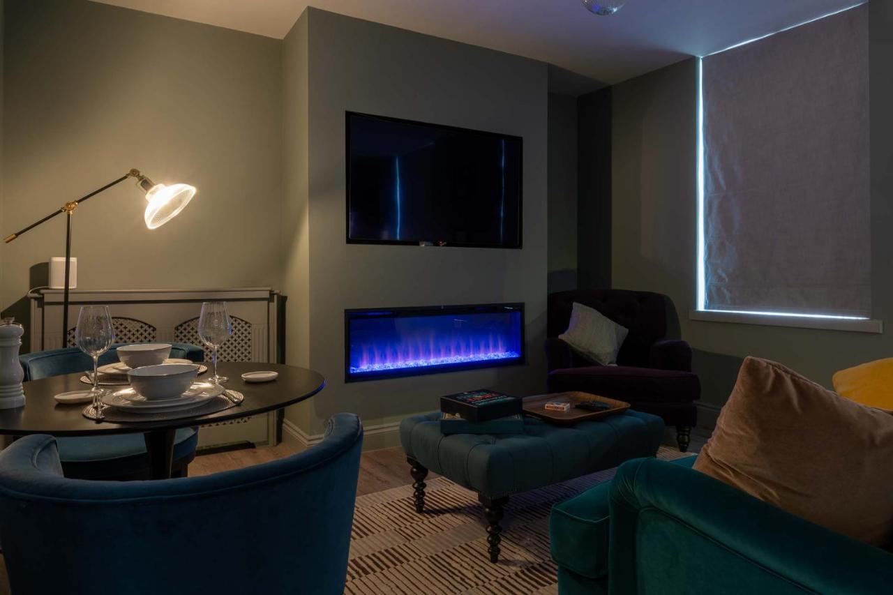 Beautiful Modern 1 Bedroom Apartment, City Centre Bath Exterior photo