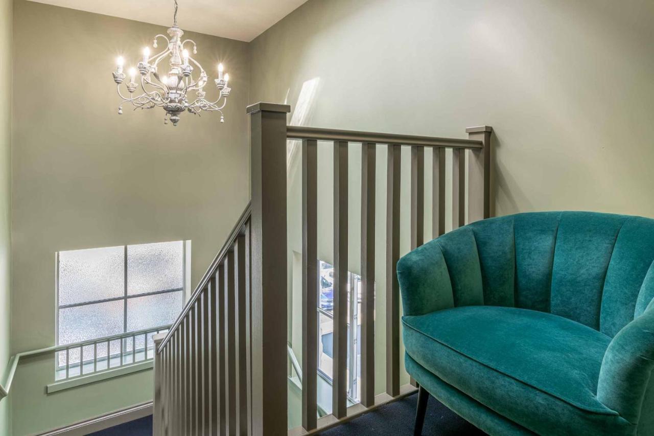 Beautiful Modern 1 Bedroom Apartment, City Centre Bath Exterior photo